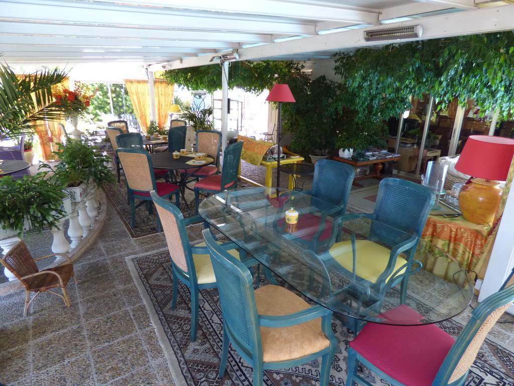 Hotel L'Olivier - Piscine & Parking Cannes Ngoại thất bức ảnh