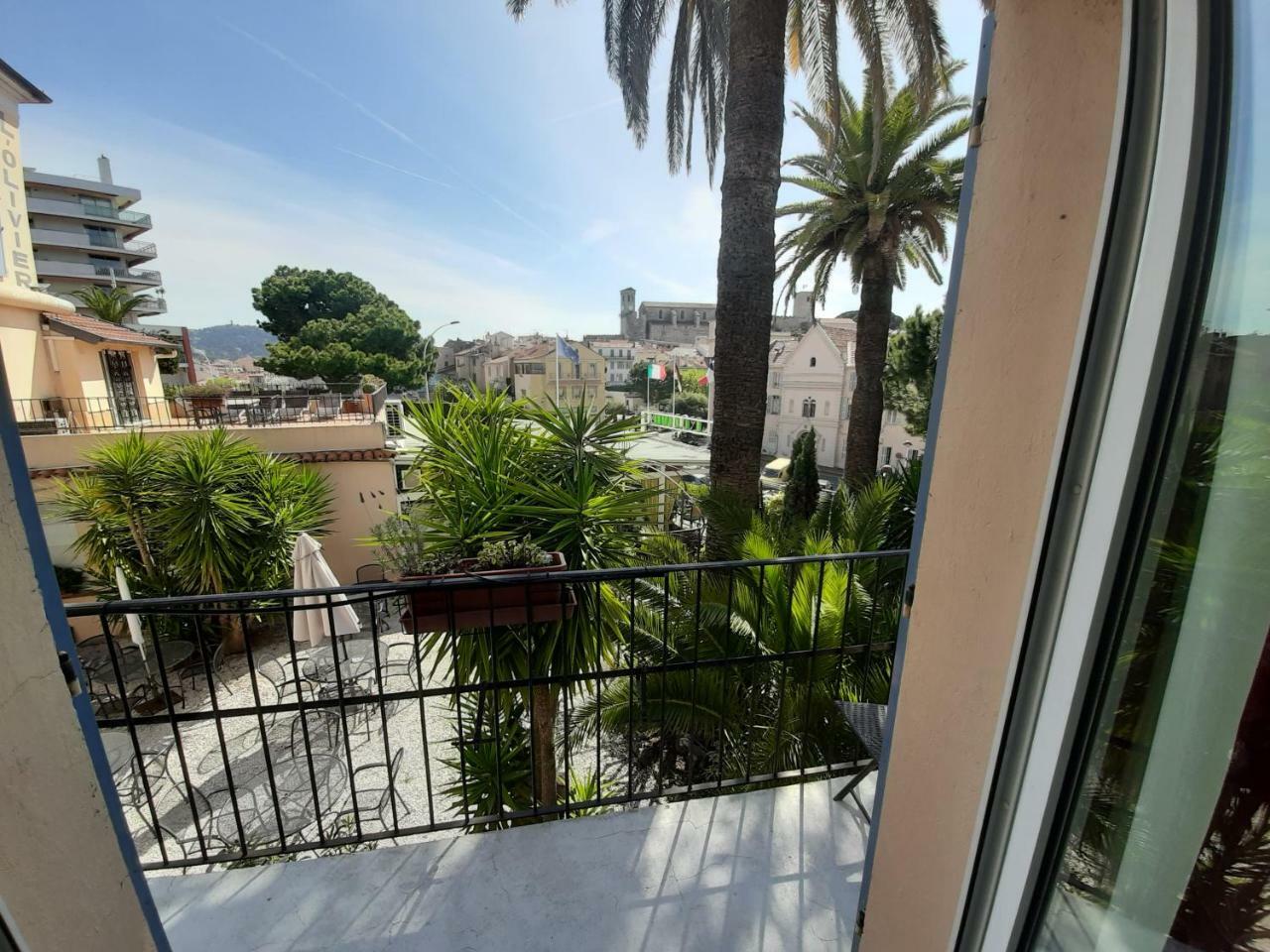 Hotel L'Olivier - Piscine & Parking Cannes Ngoại thất bức ảnh
