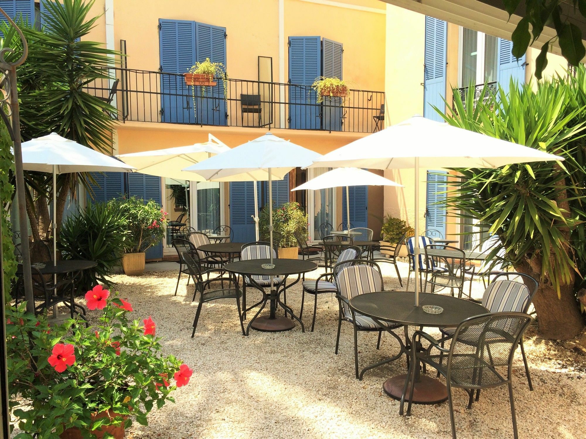 Hotel L'Olivier - Piscine & Parking Cannes Ngoại thất bức ảnh