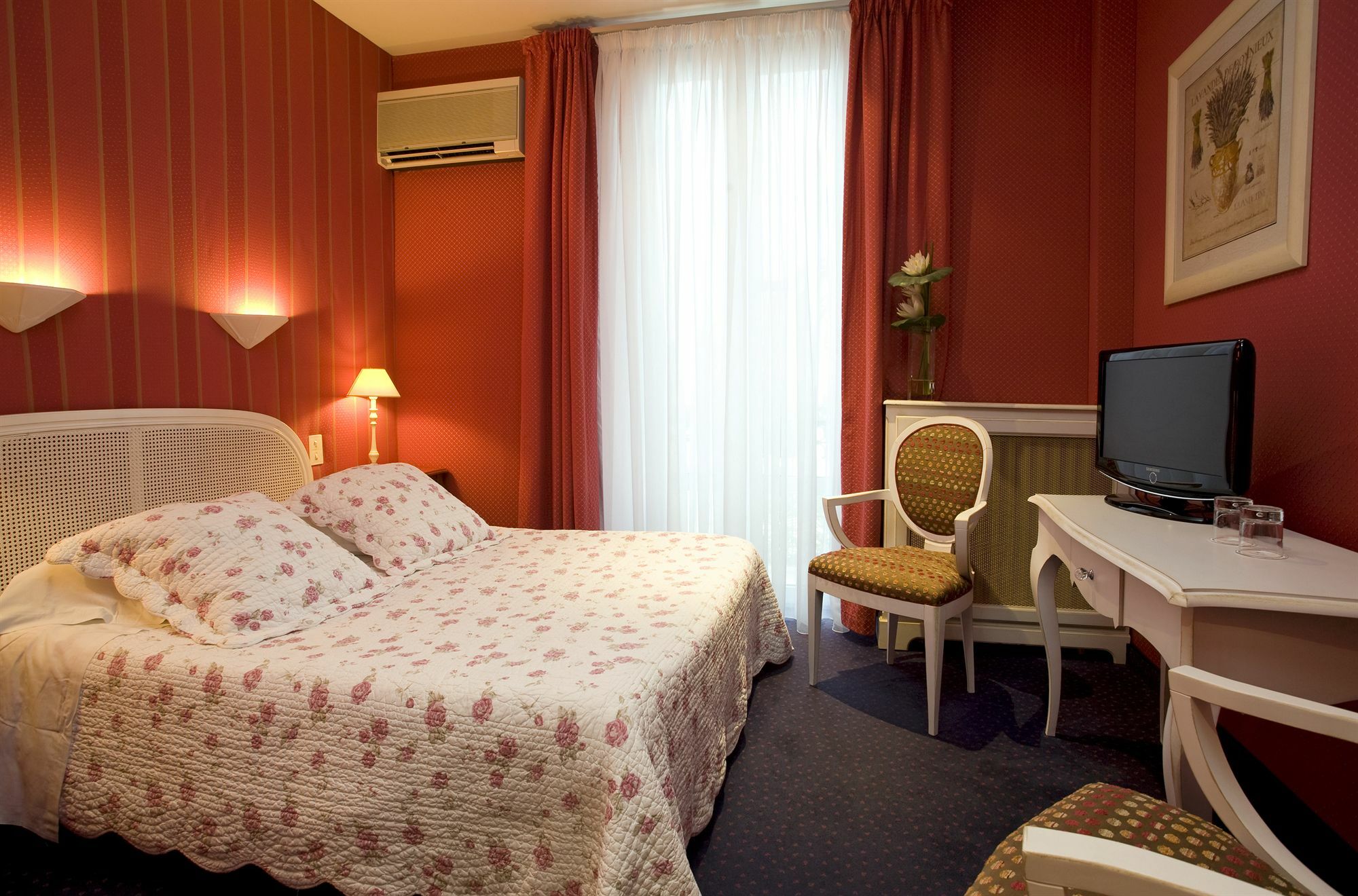 Hotel L'Olivier - Piscine & Parking Cannes Phòng bức ảnh