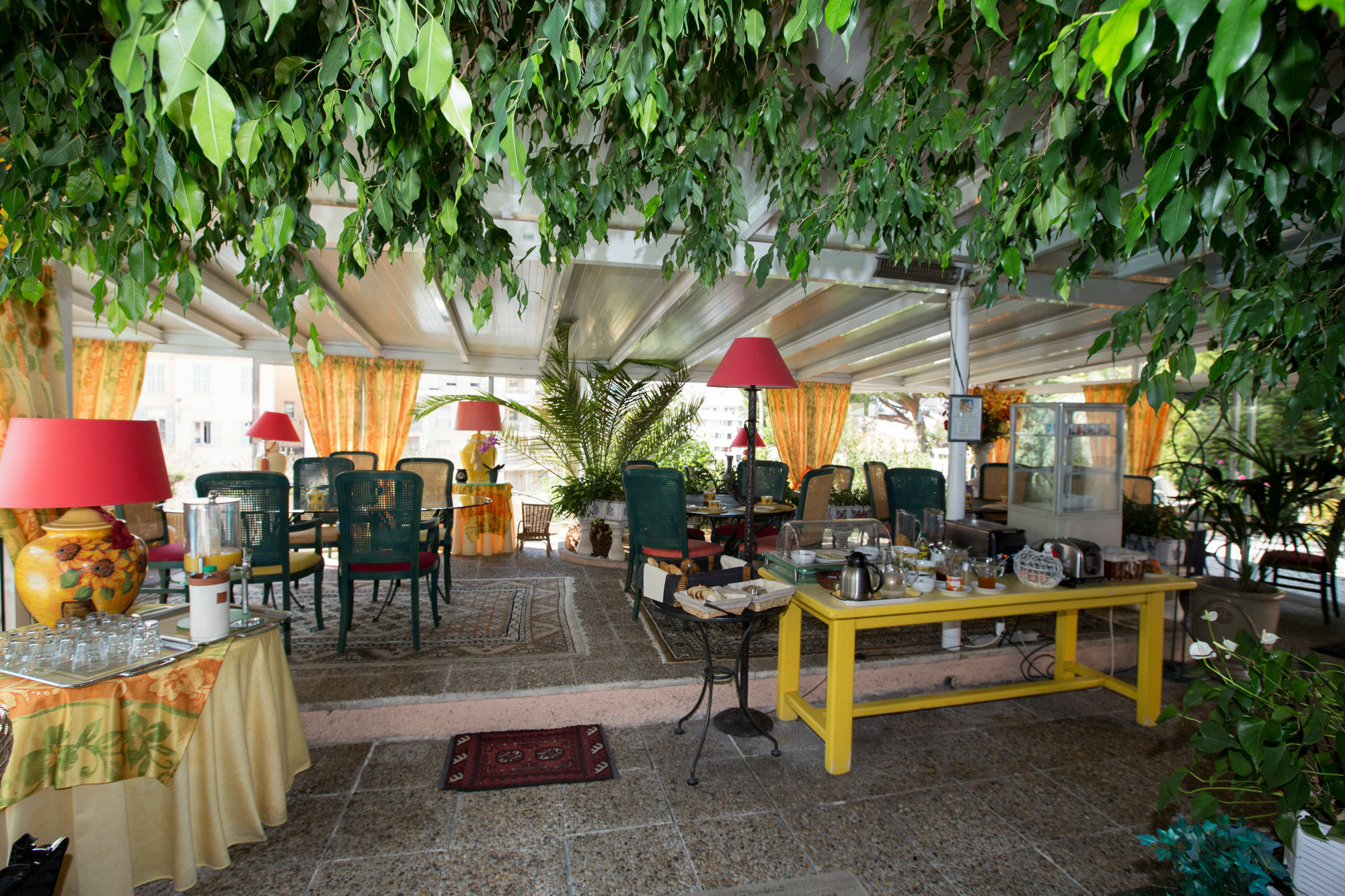 Hotel L'Olivier - Piscine & Parking Cannes Ngoại thất bức ảnh