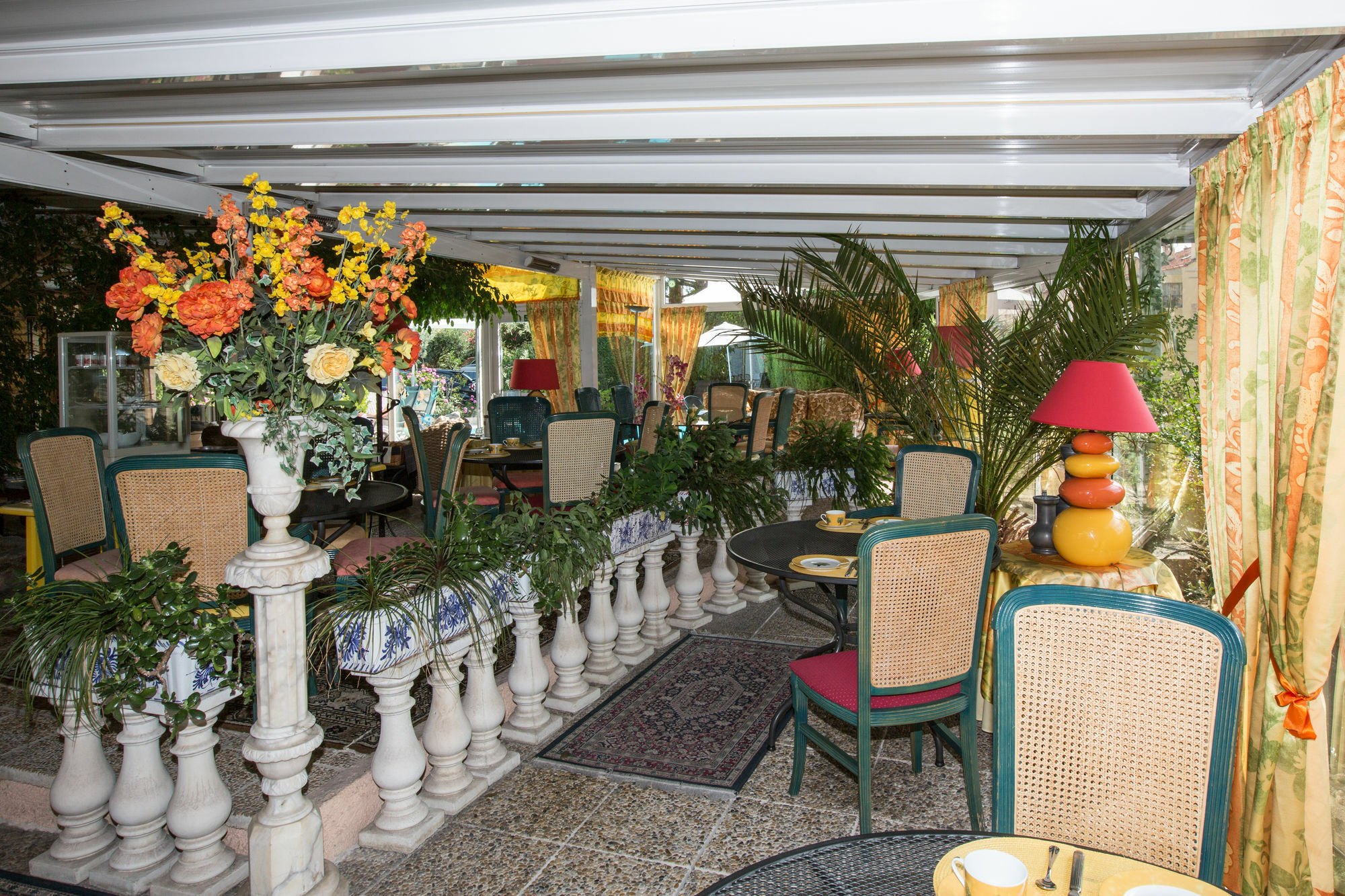 Hotel L'Olivier - Piscine & Parking Cannes Ngoại thất bức ảnh