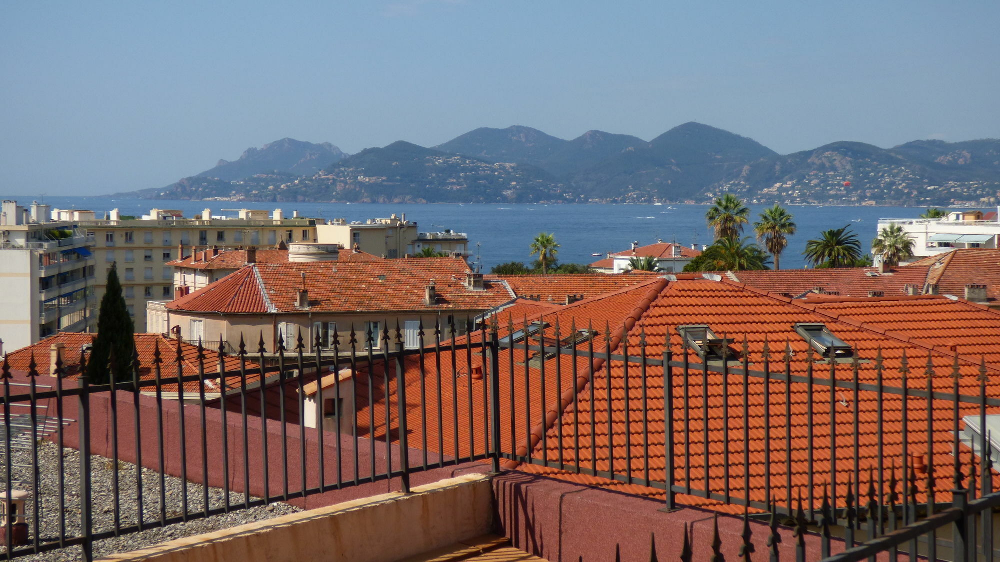 Hotel L'Olivier - Piscine & Parking Cannes Ngoại thất bức ảnh